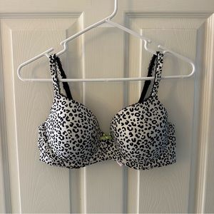 Victoria’s Secret Body by Victoria Lined Demi Leopard Patterned Bra